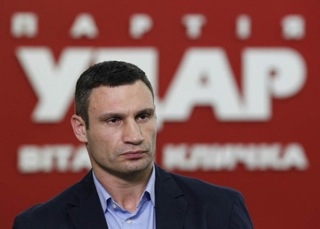 Пресс-секретарю Кличко сожгли машину