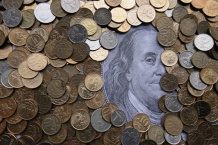 Для рубля настав "чорний-пречорний" день - долар уже майже 50