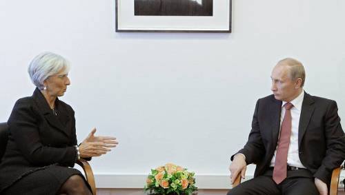 Глава МВФ Лагард объяснила, что Путин туп в экономике