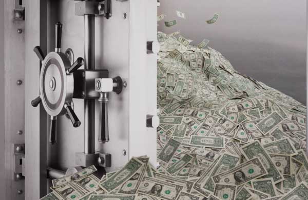 Торги за Национальный банк: олигархи играют с огнем?