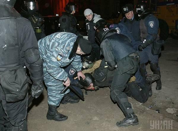 Узники Банковой — до сих пор. Никто за побоище 1 декабря не наказан