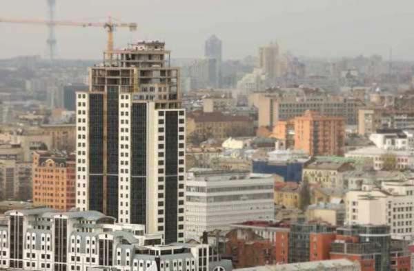 Метры дорогие: что происходит с рынком недвижимости