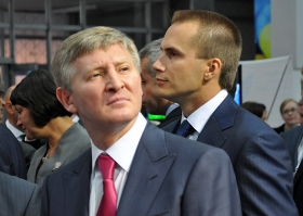 Янукович начал преследовать Ахметова