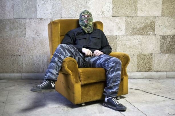 Донбасс отдан на разграбление босоте и ряженым из нищих российских городов