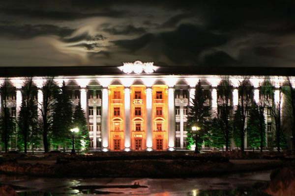 Южмаш: Кто поставил гиганта на колени и обрекает его на смерть