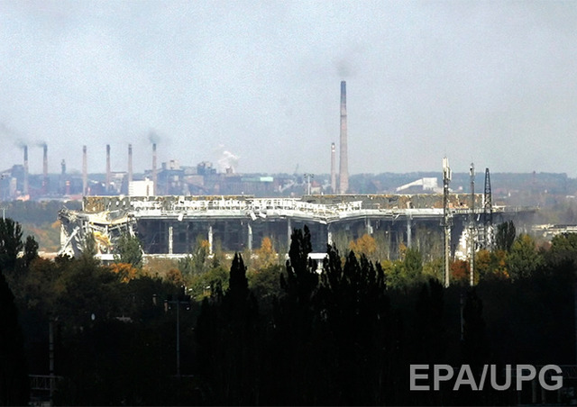 Уже дві доби в районі Донецького аеропорту точаться запеклі бої