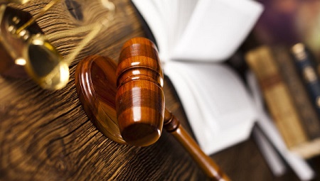 Путин разрешил использовать украинский язык в российских судах