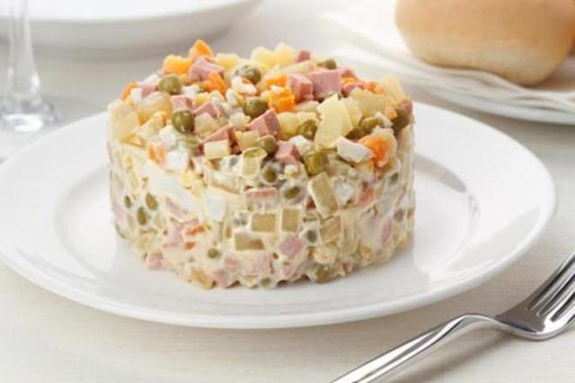 Россиянка в новогоднюю ночь зарезала любовника из-за салата "Оливье"