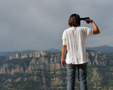 Работавший по делу Charlie Hebdo комиссар покончил с собой