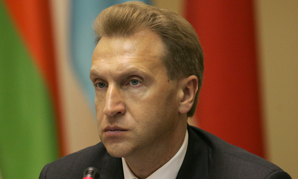 Шувалов заявил, что ляжет под танк, если кто-то поднимет руку на Путина