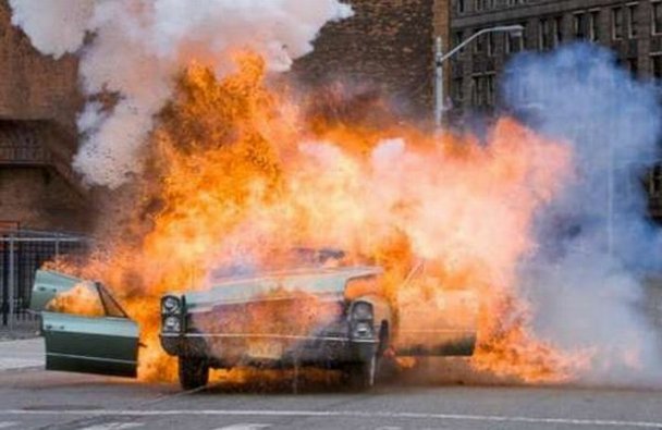 В Чернигове взорвали машину