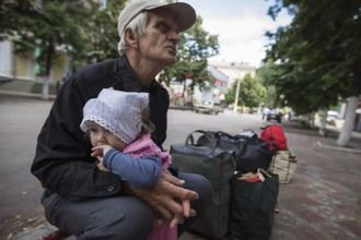 На переселенцев с Донбасса Кабмин выделит еще 3 млрд гривен