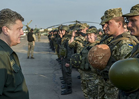 Воєнний стан по всій країні або холостий постріл Порошенка
