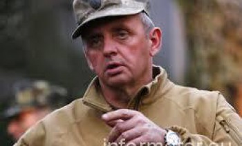 Керівник Генштабу Муженко ударив бійця “Айдару”