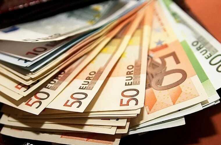 У країнах ЄС середня зарплата жінок на 16,4% менше, ніж у чоловіків