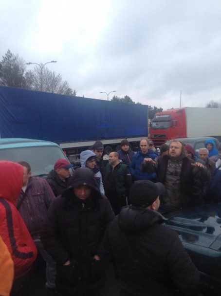 Волонтери заблокували митницю в Ягодині. Результат уже є!