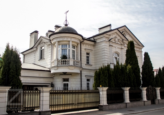 Царське село: продовження президентської "окупації"