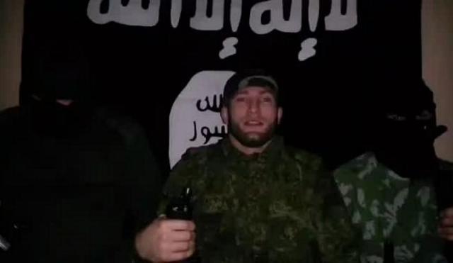 Десятки спецназовцев уничтожили часть жилого дома из-за одного человека