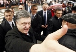 Приїзд Порошенка в Чернігівську область: чистий "совок"?