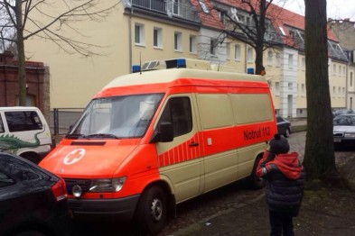 Чернівецьких волонтерів затримали на українському кордоні з автівками для АТО