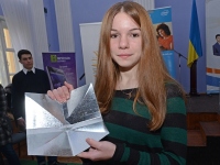 Школьница-переселенка придумала приспособление, мешающее врагу вычислять блиндажи бойцов АТО