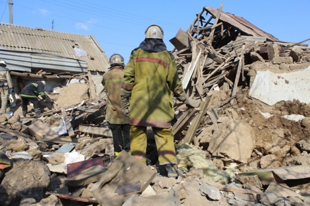 В Мелитополе произошел очередной взрыв: взлетел на воздух жилой дом. Видео