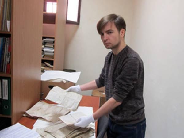 Правда из земли. 60 лет пролежали в тайнике документы Службы безопасности ОУН