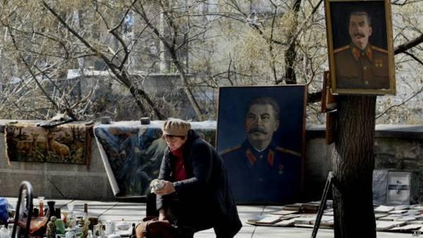 Опыт Грузии: закон о декоммунизации не работает. Причины