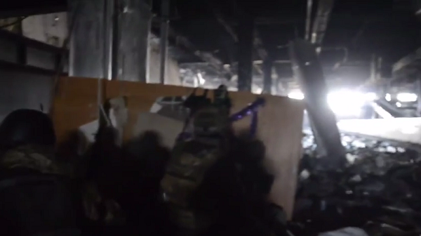 До слез. Киборги перед смертью в последний раз спели Гимн Украины