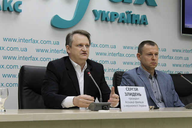 РЫНОК НЕДВИЖИМОСТИ ОБРАЗЦА 2015-ГО: ПАНИКА ПРЕЖДЕВРЕМЕННА