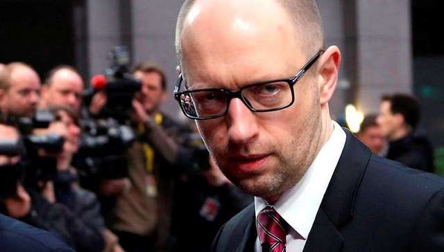 Яценюк сказав «Гуляй» депутату, який вимагав його відставки