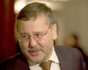 Гриценко предлагает разогнать Раду