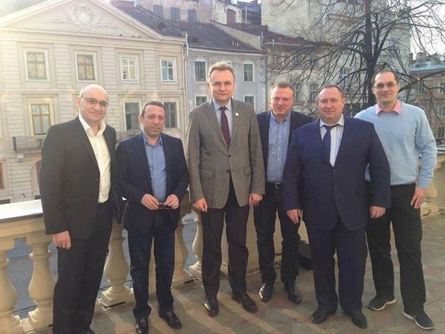 Коломойський вже має свого кандидата №1 в президенти