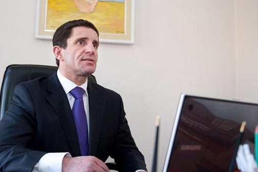 Шкиряк кормил эвакуированных из Непала за свой счет