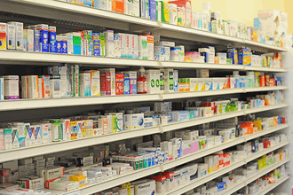 Антимонопольный комитет обязал аптеки снизить цены на лекарства