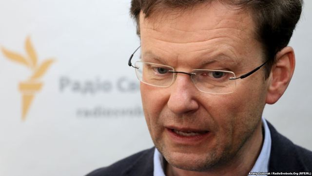 Реформатор Саша Боровик попался на не совсем дипломе Гарварда