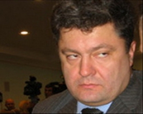 Госдеп США предложил Порошенко думать, а потом говорить