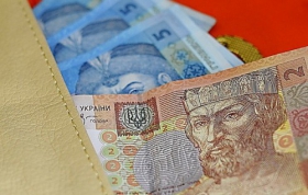 Рост цен, холодные батареи, падение гривны. Что ждет украинцев в случае дефолта