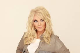 Повалій плачеться, що в Україні відмовляються транслювати її кліп