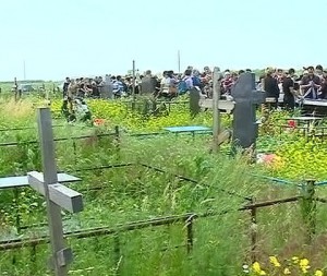 В «ЛНР» бандитов хоронят как героев — очевидец