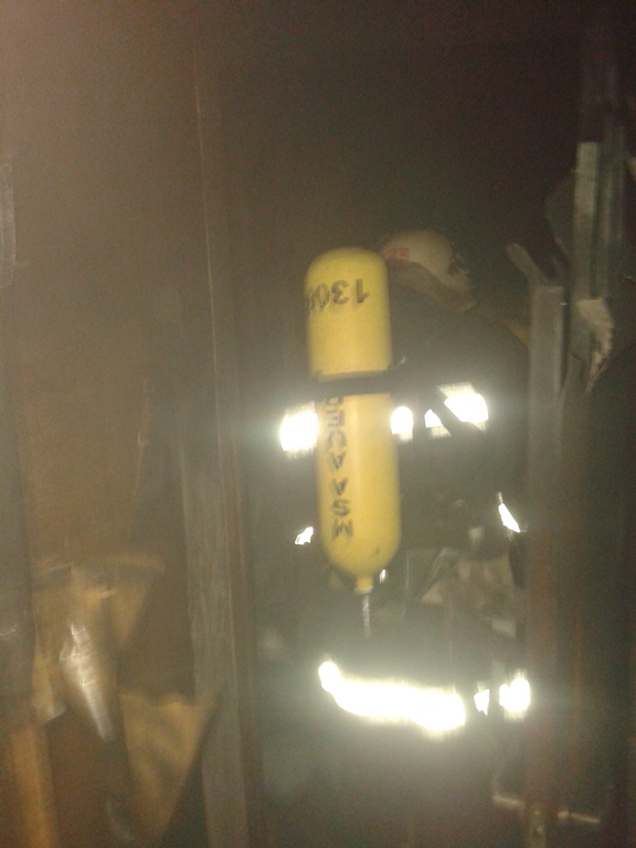 Києво-Святошинський район: під час пожежі у приватному будинку загинув молодий чоловік