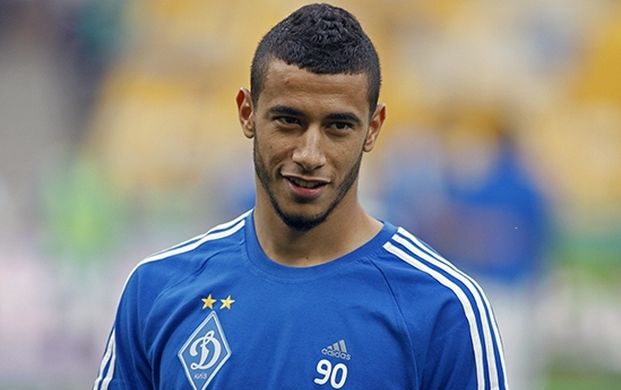 В Киеве неизвестные напали на полузащитника Динамо и угнали его автомобиль