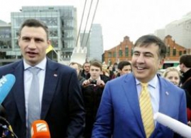 Кличко заявил, что слушает советы Саакашвили