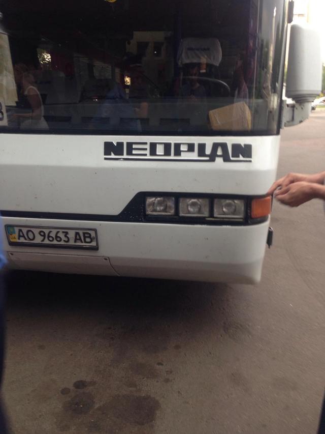 У ЛЬВОВІ ВОДІЇ АВТОБУСА ПОБИЛИ ЧОЛОВІКА-ПІЛЬГОВИКА