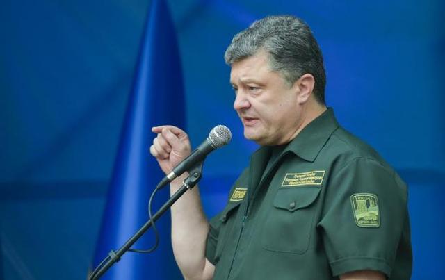 Порошенко взбешен и собирается уволить Александра Кихтенко