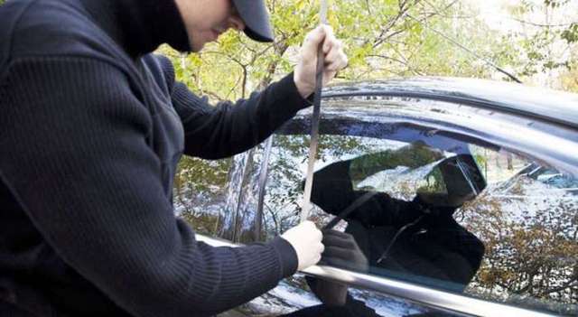 Біженець із зони АТО виявив свою вкрадену машину на авторинку в Києві