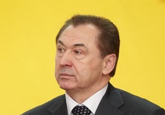 Депутат Верховной Рады Александр Полковниченко избил фоторепортера