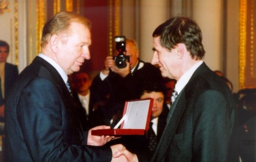 Эпоха Кучмы прощается, но не уходит