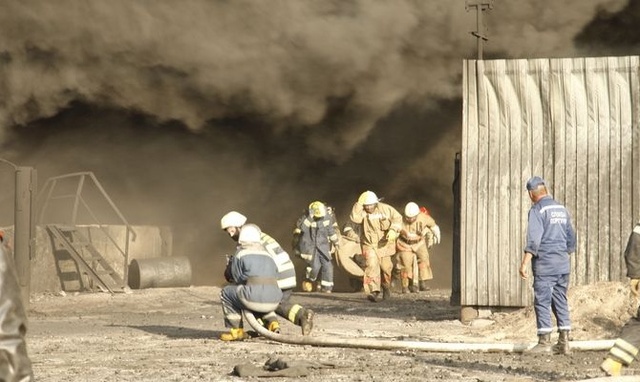 Мэр Василькова: Дым от пожара на нефтебазе идет на Киев