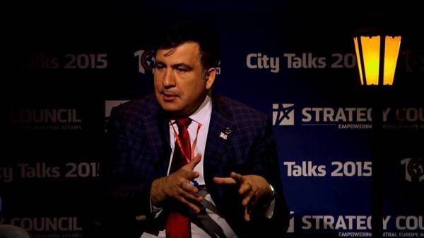 Саакашвили заявил, что в Кремле готовятся, что "там надо что-то сделать"